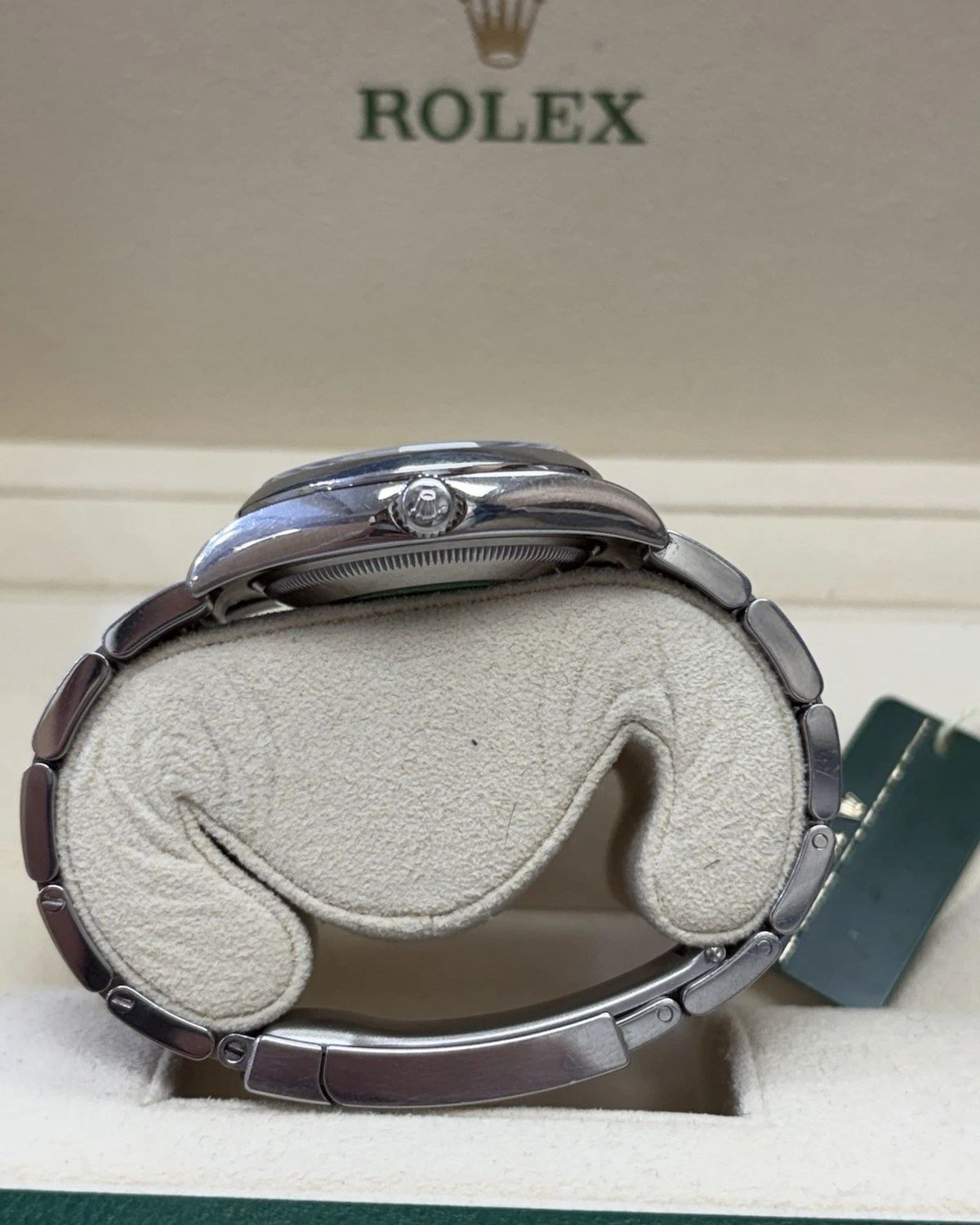 Rolex 114200