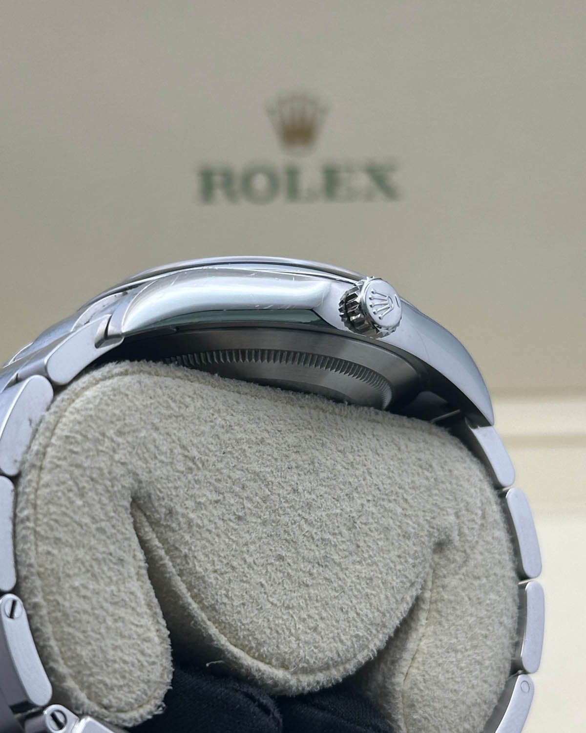 Rolex 114300