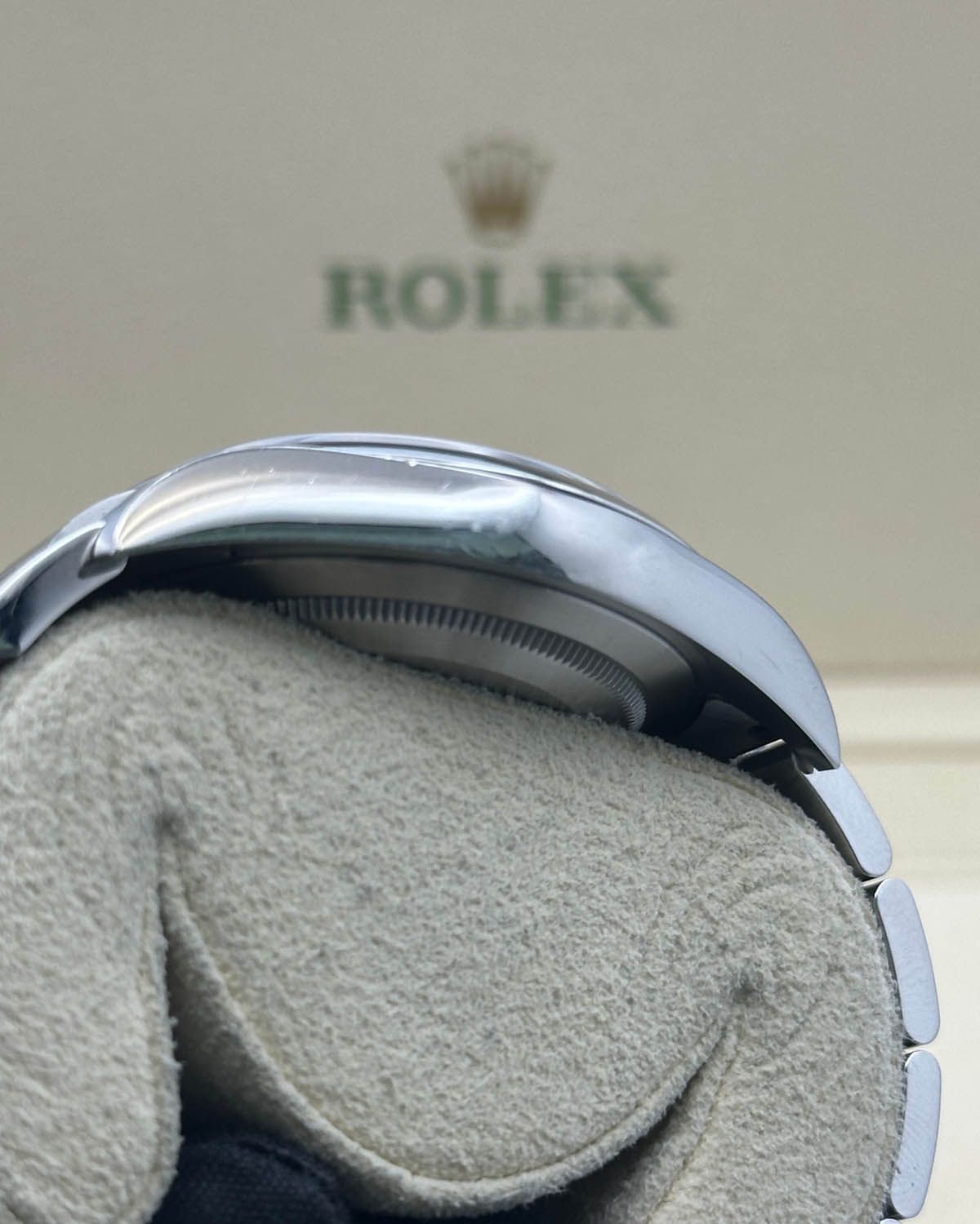 Rolex 114300