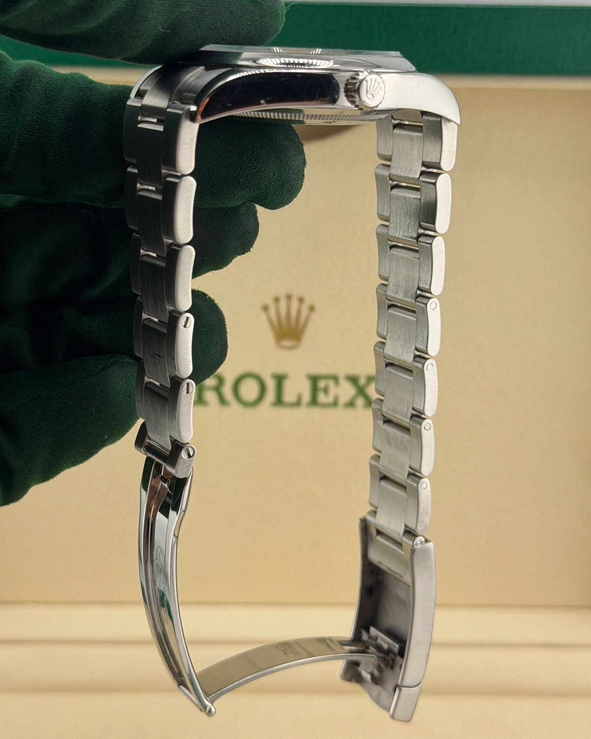 Rolex 114300