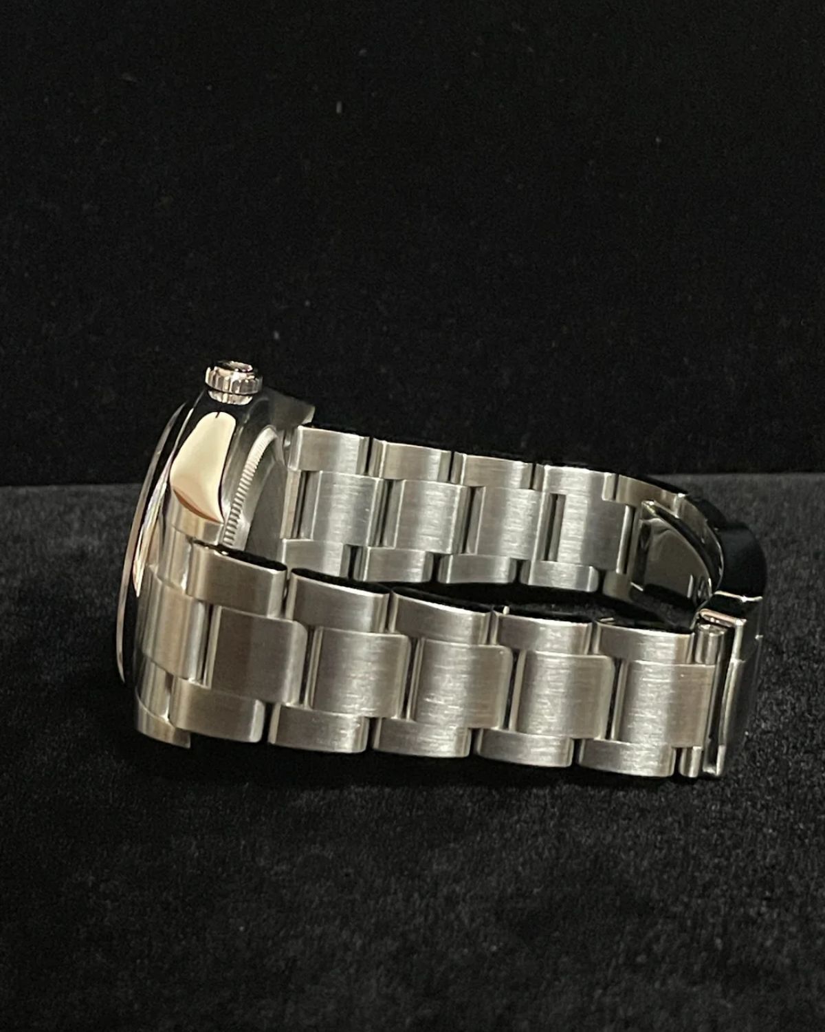 Rolex 114300