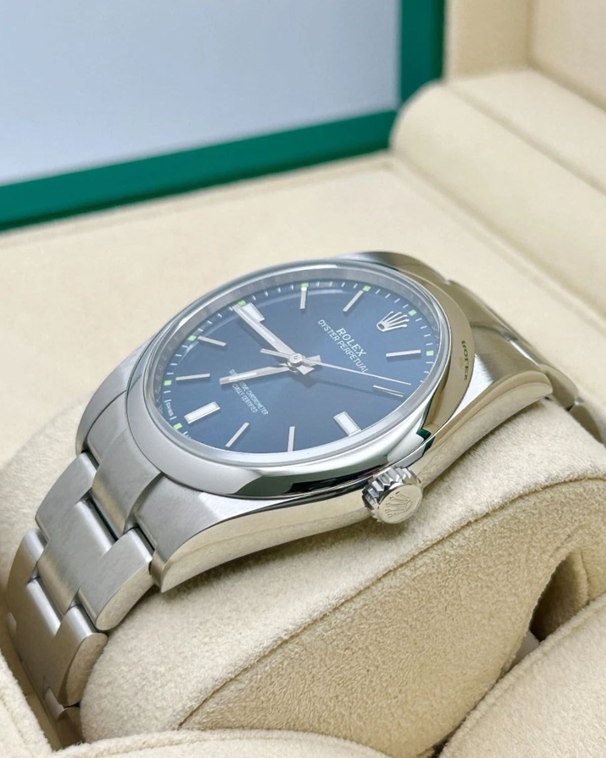 Rolex 114300