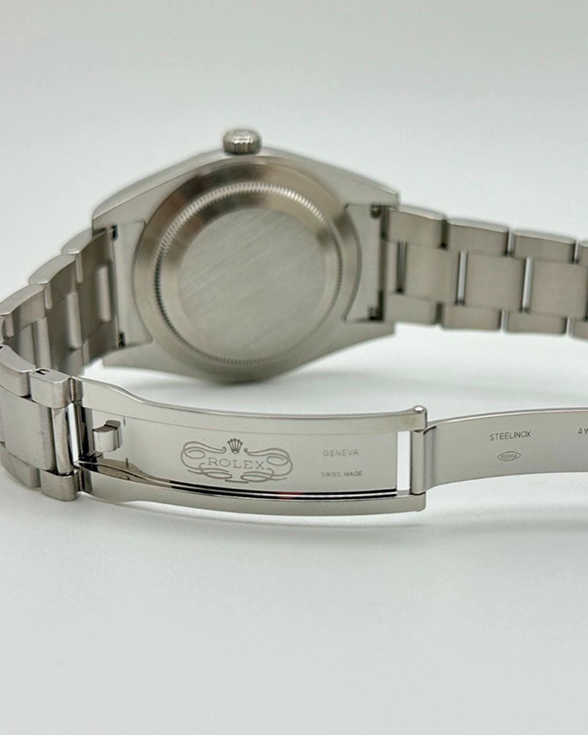 Rolex 114300