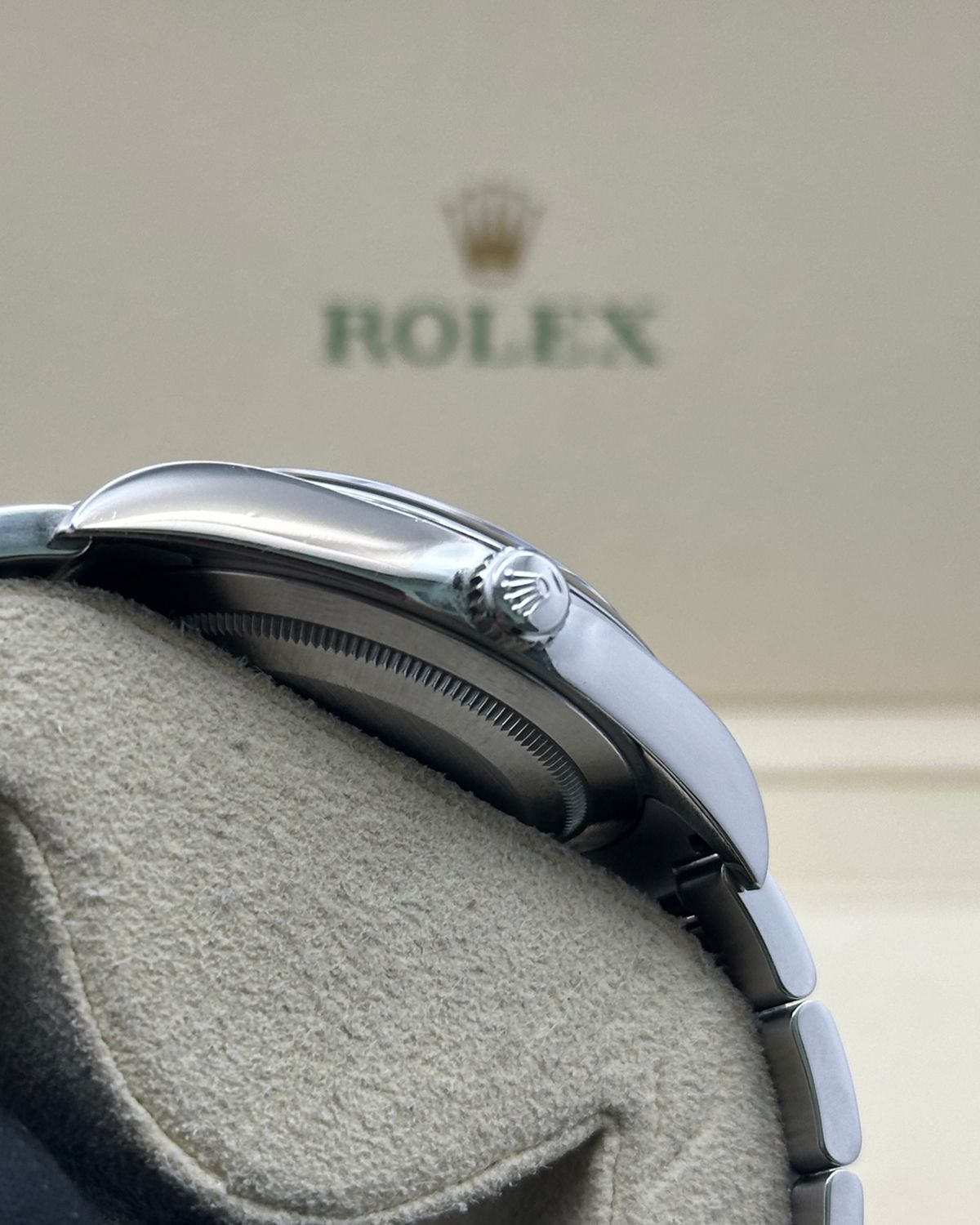 Rolex 114300