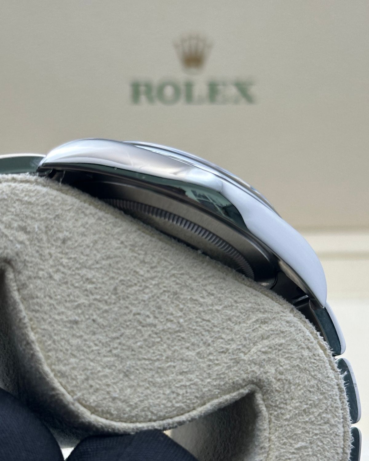 Rolex 114300