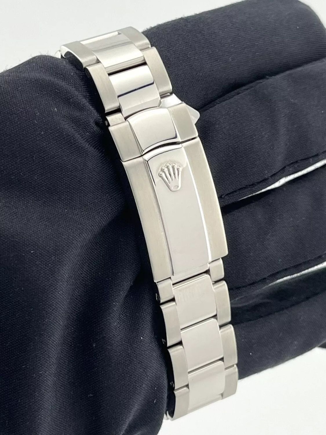 Rolex 115210