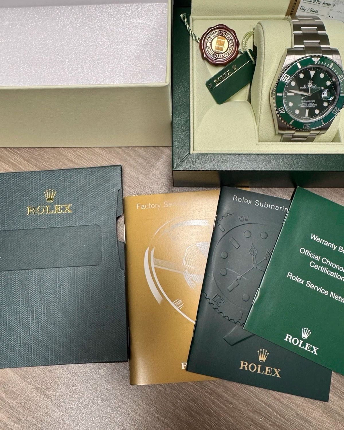 Rolex 116610LV