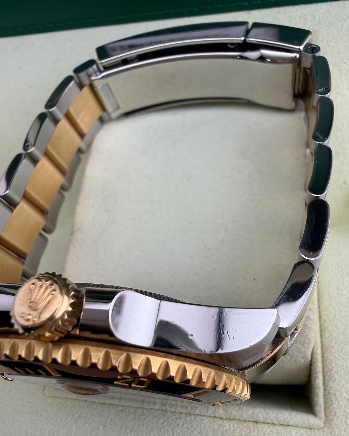 Rolex 116613LB