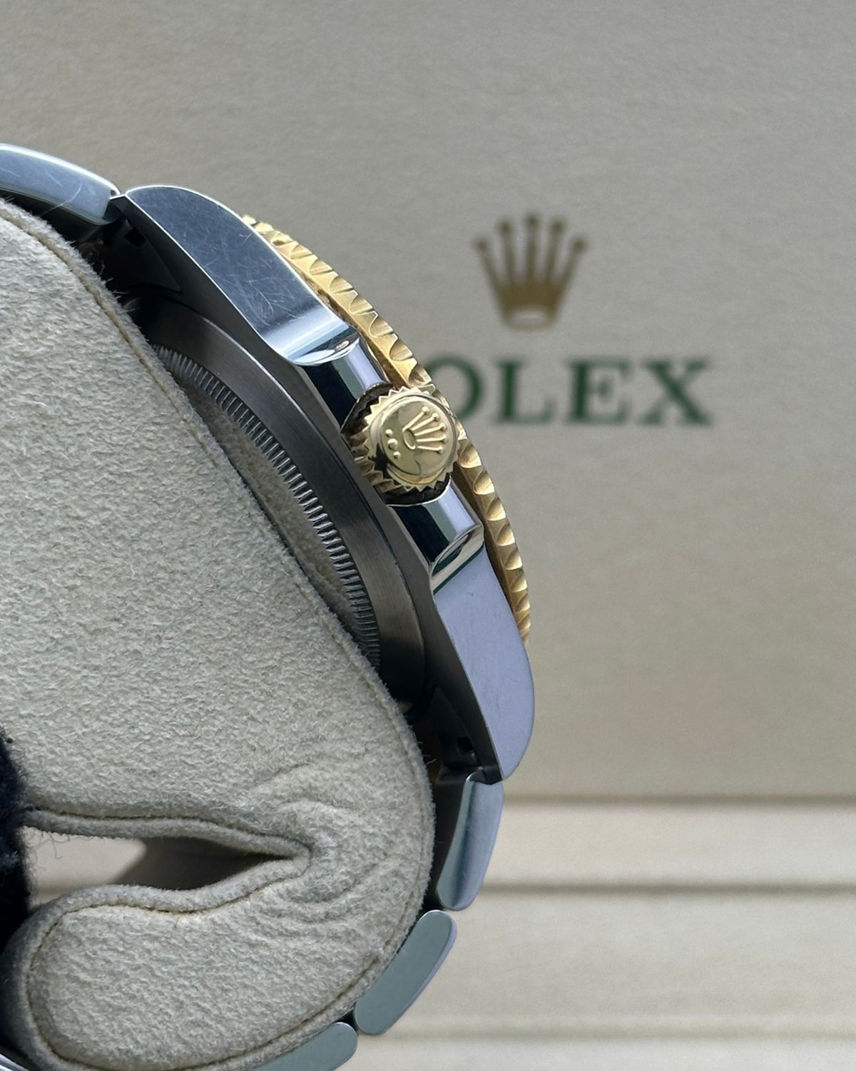 Rolex 116613LN