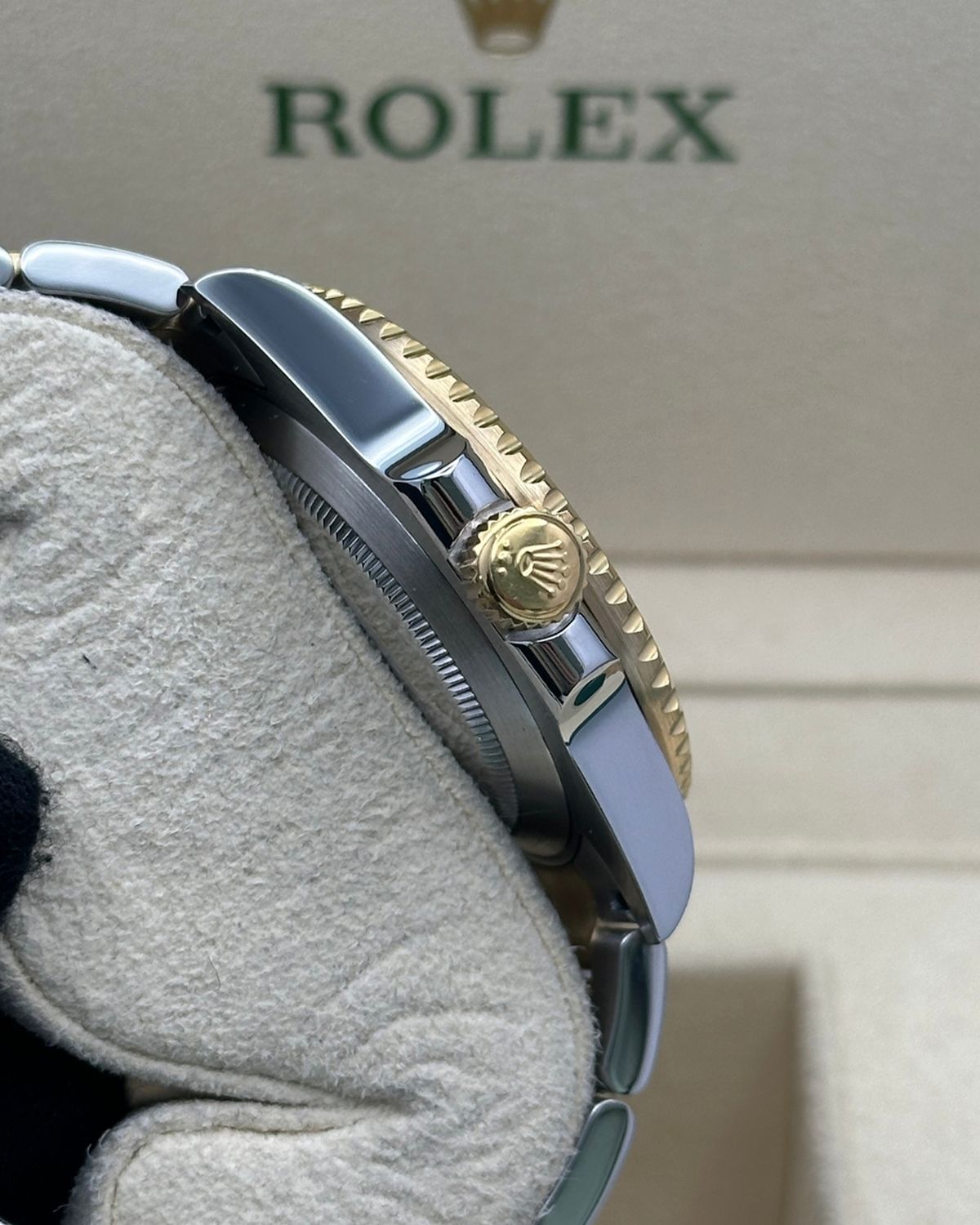 Rolex 116613LN
