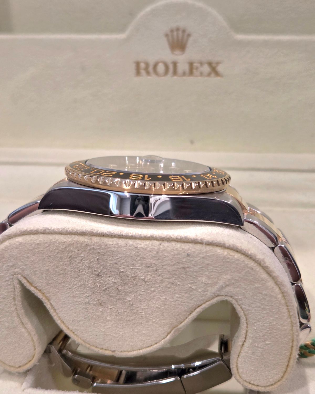 Rolex 116713LN