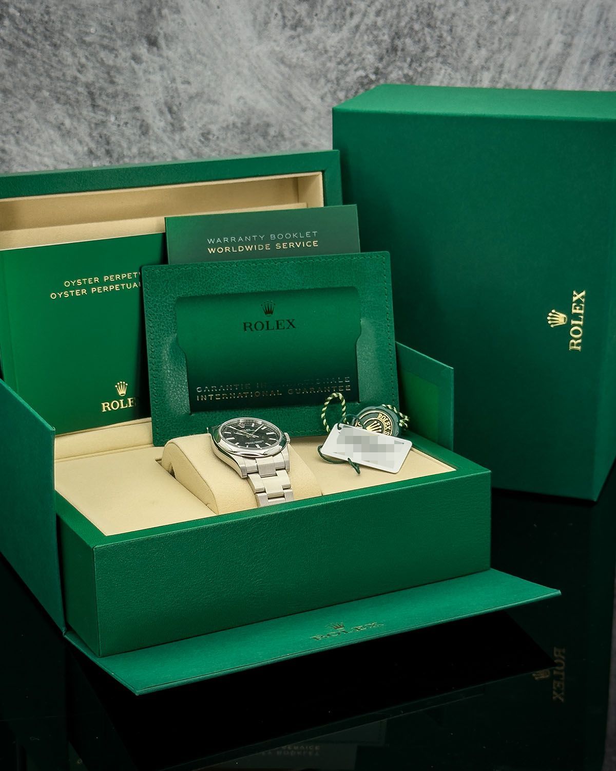 Rolex 124200