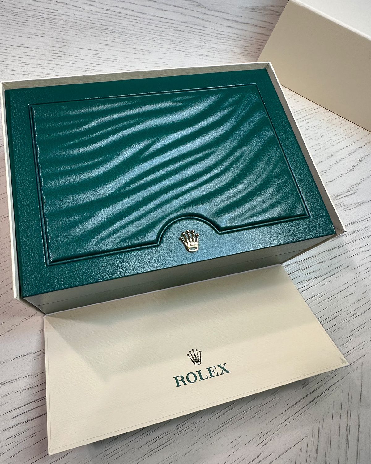 Rolex 124300