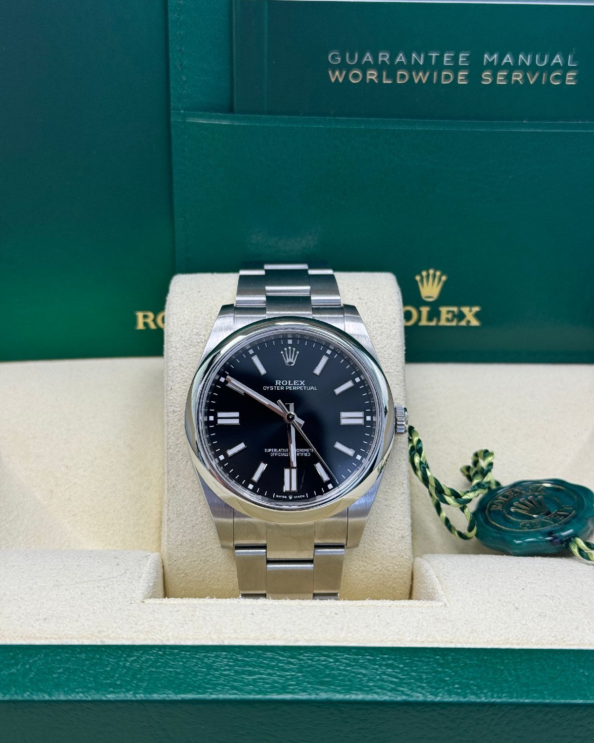 Rolex 124300