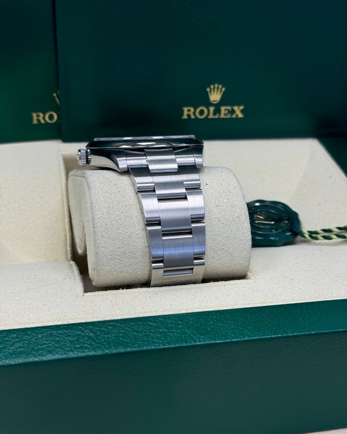 Rolex 124300