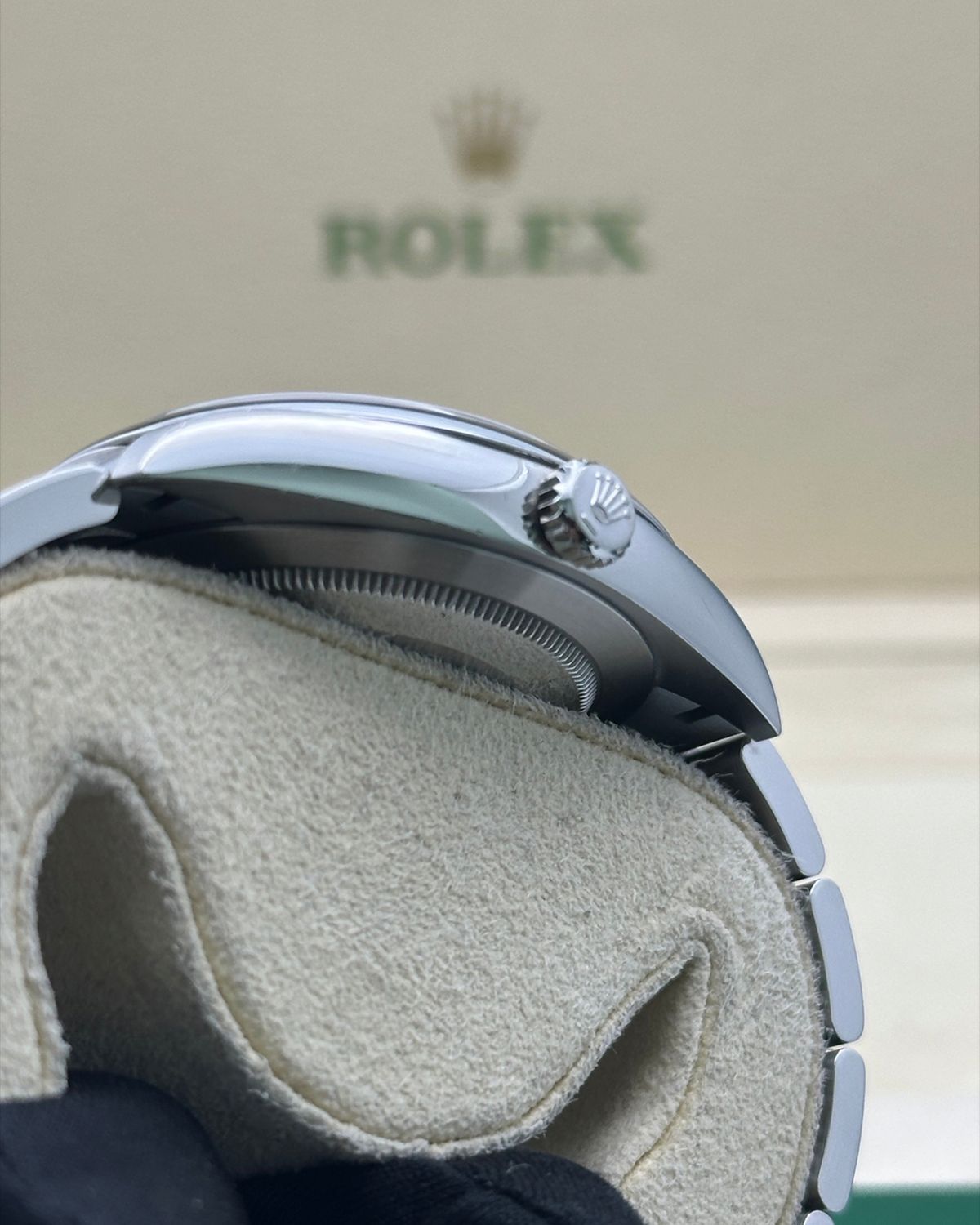 Rolex 124300