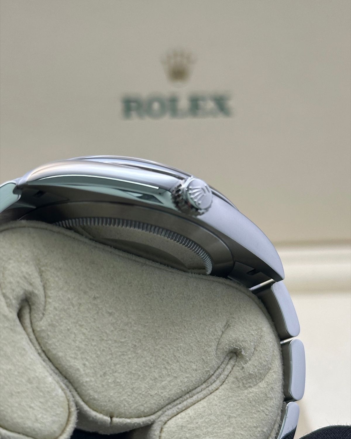 Rolex 124300
