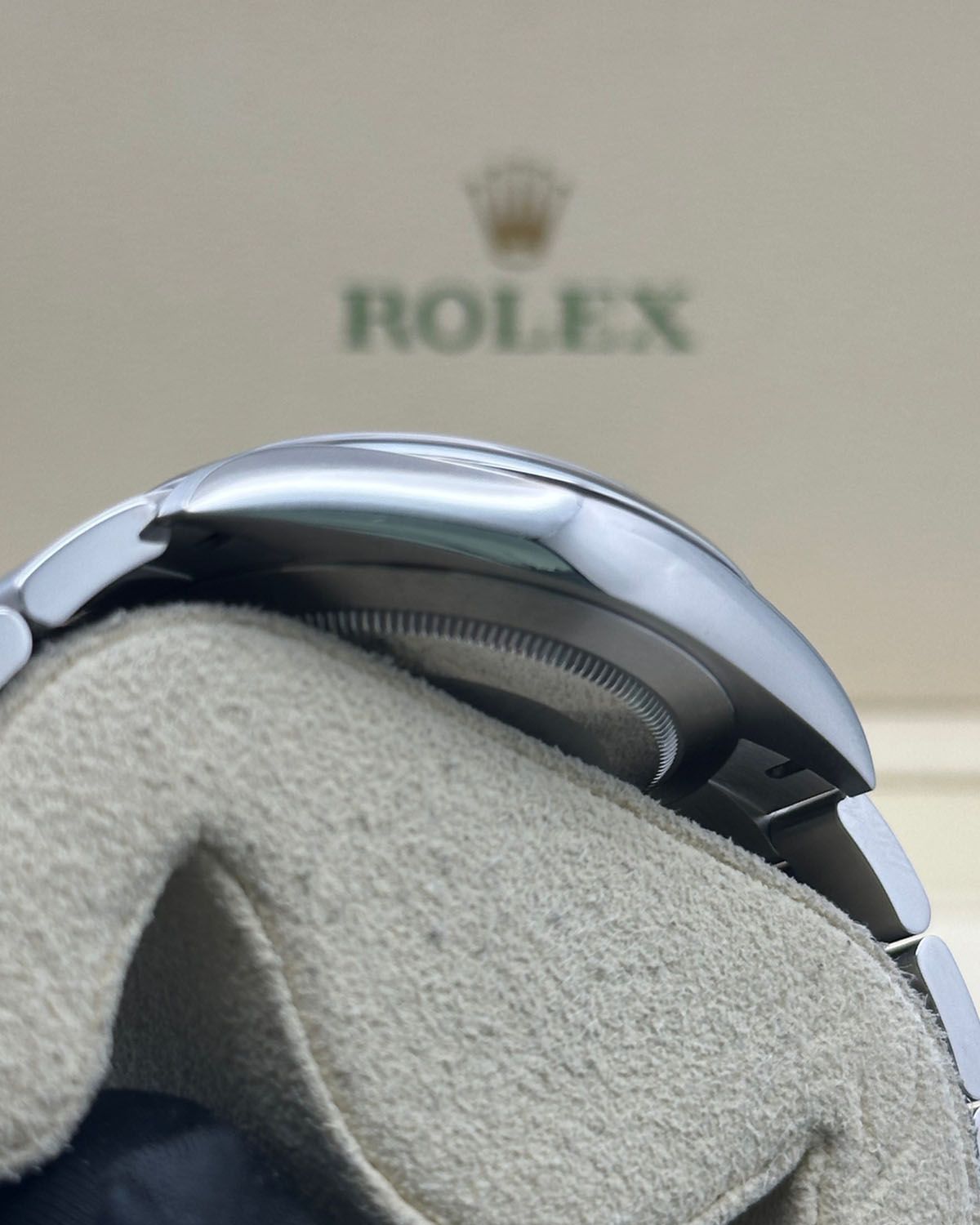 Rolex 124300