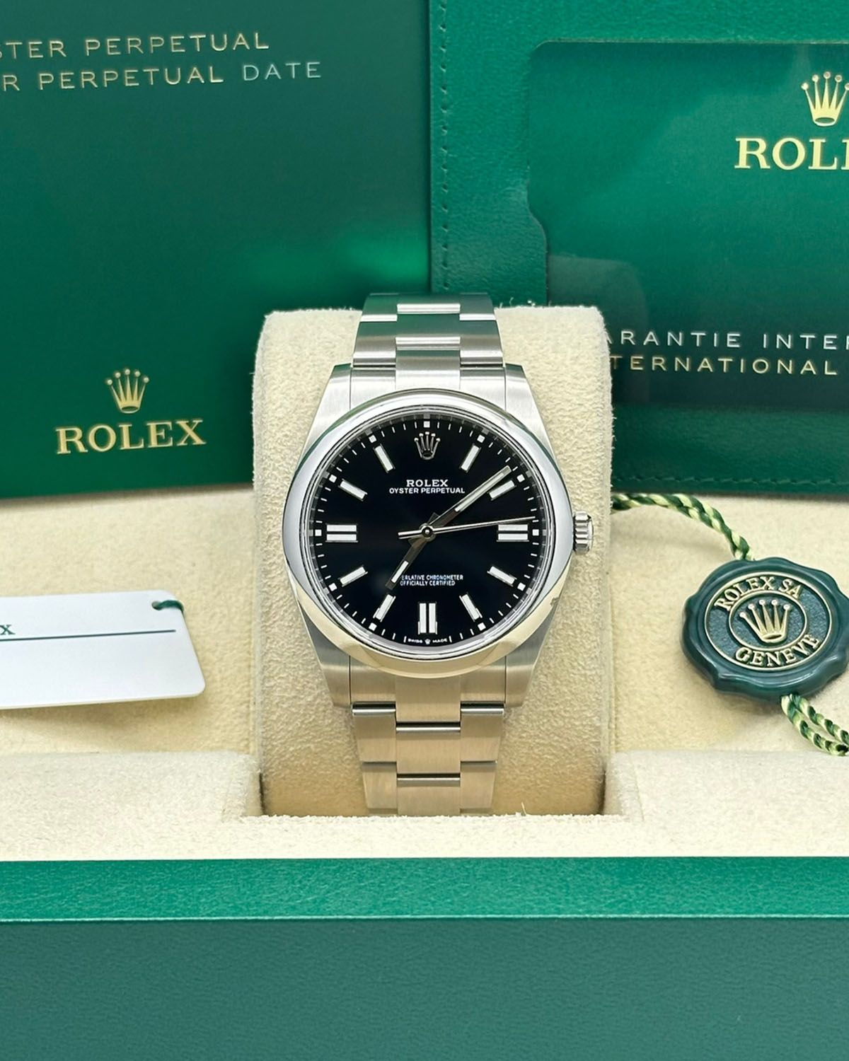 Rolex 124300