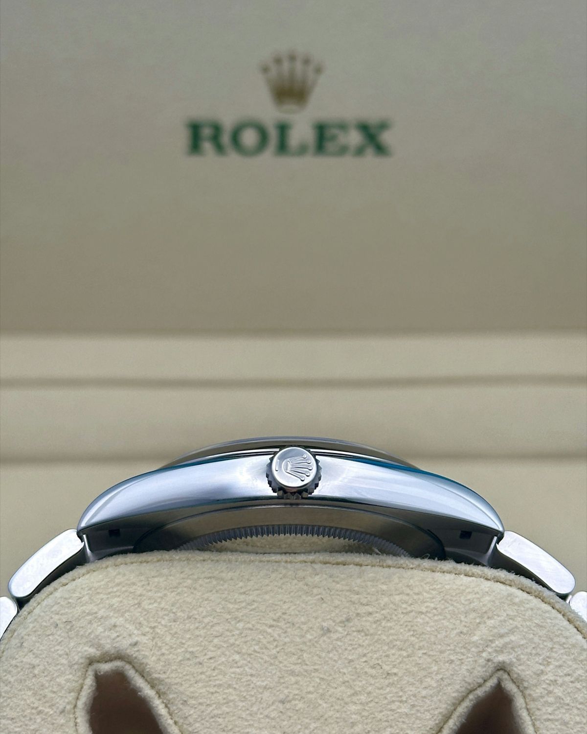 Rolex 124300