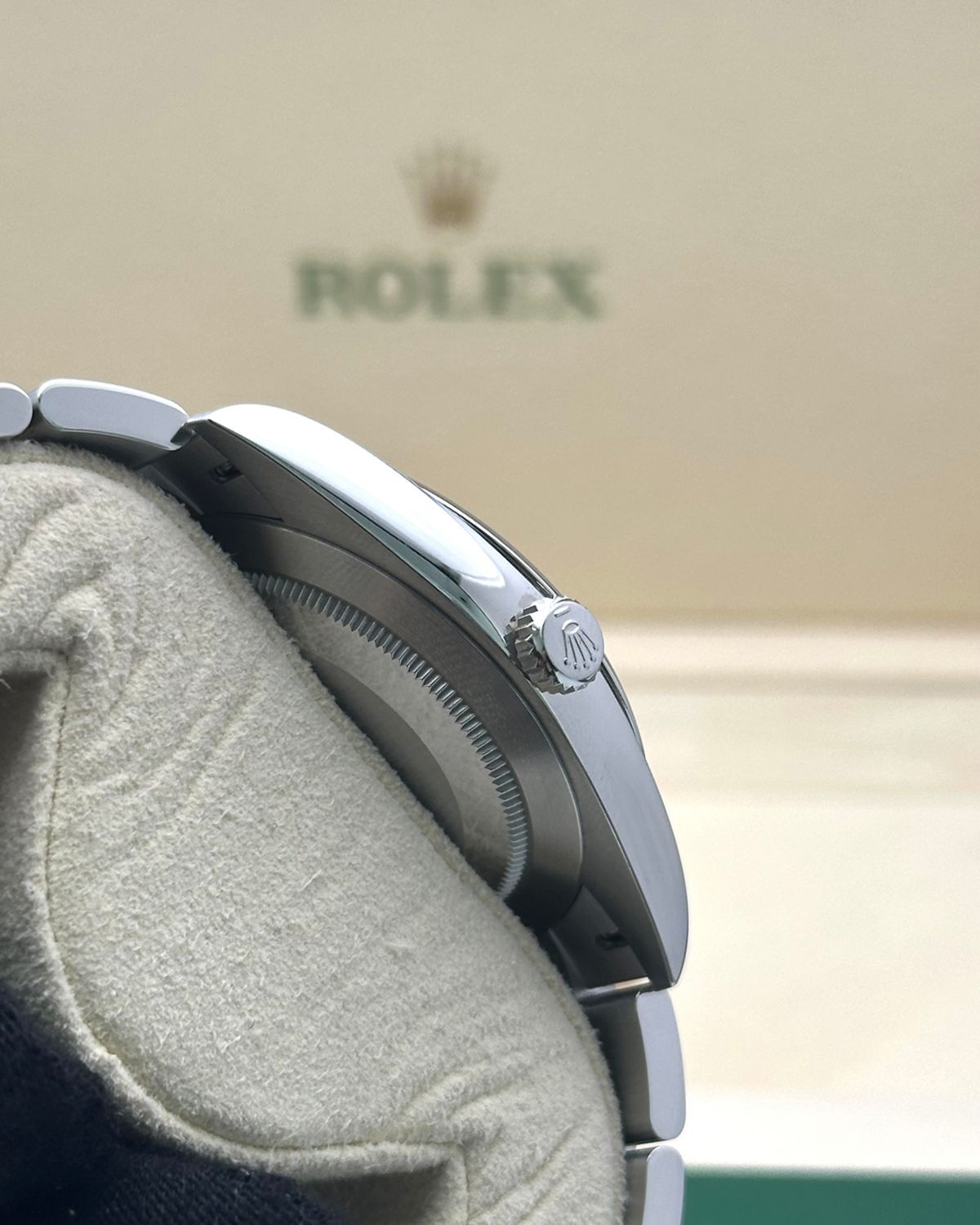 Rolex 124300