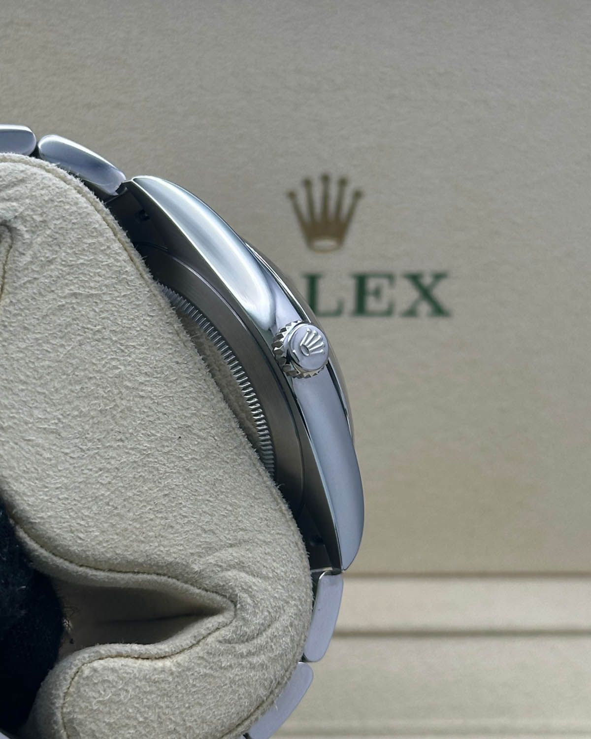Rolex 124300