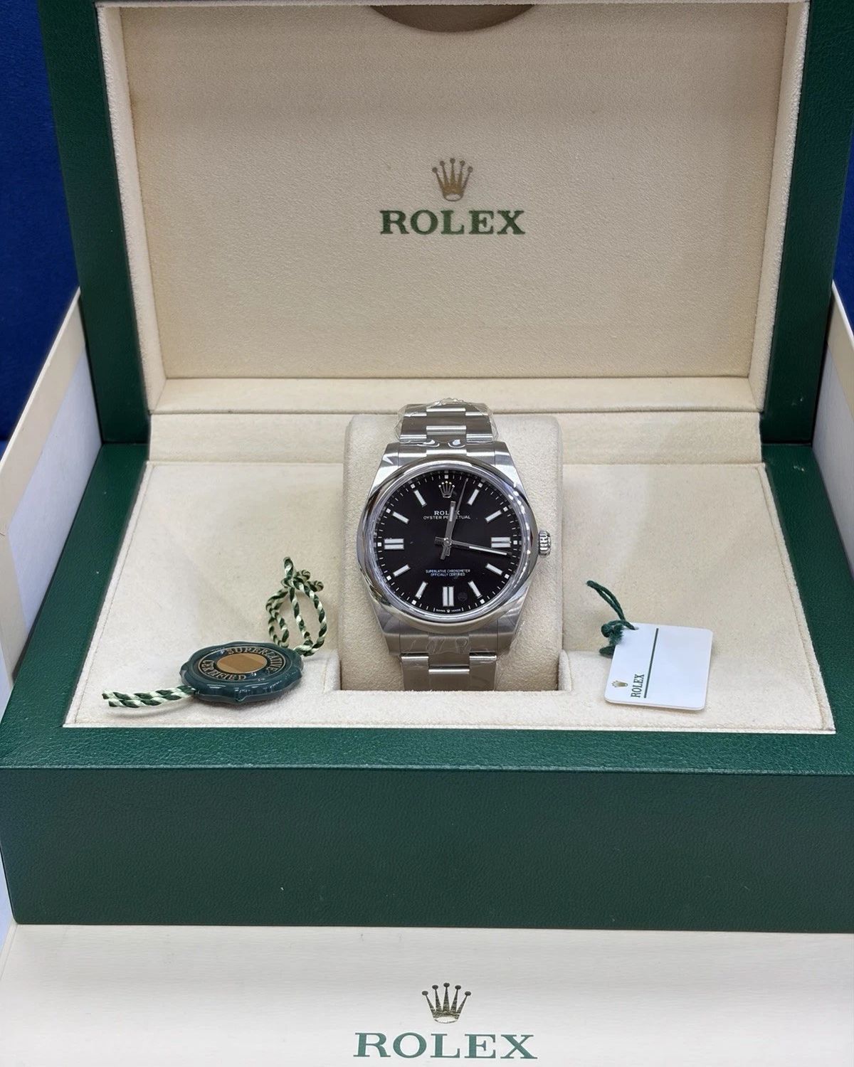 Rolex 124300
