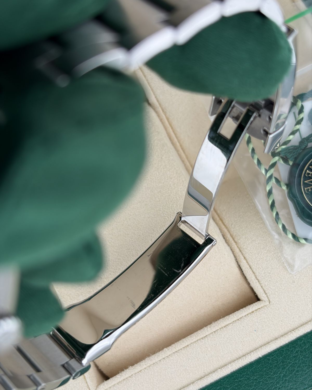 Rolex 124300