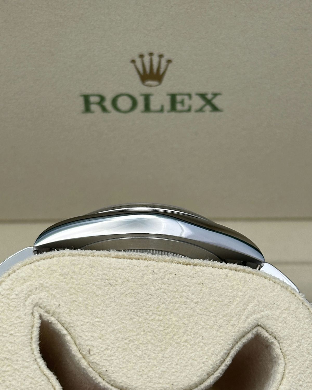 Rolex 124300