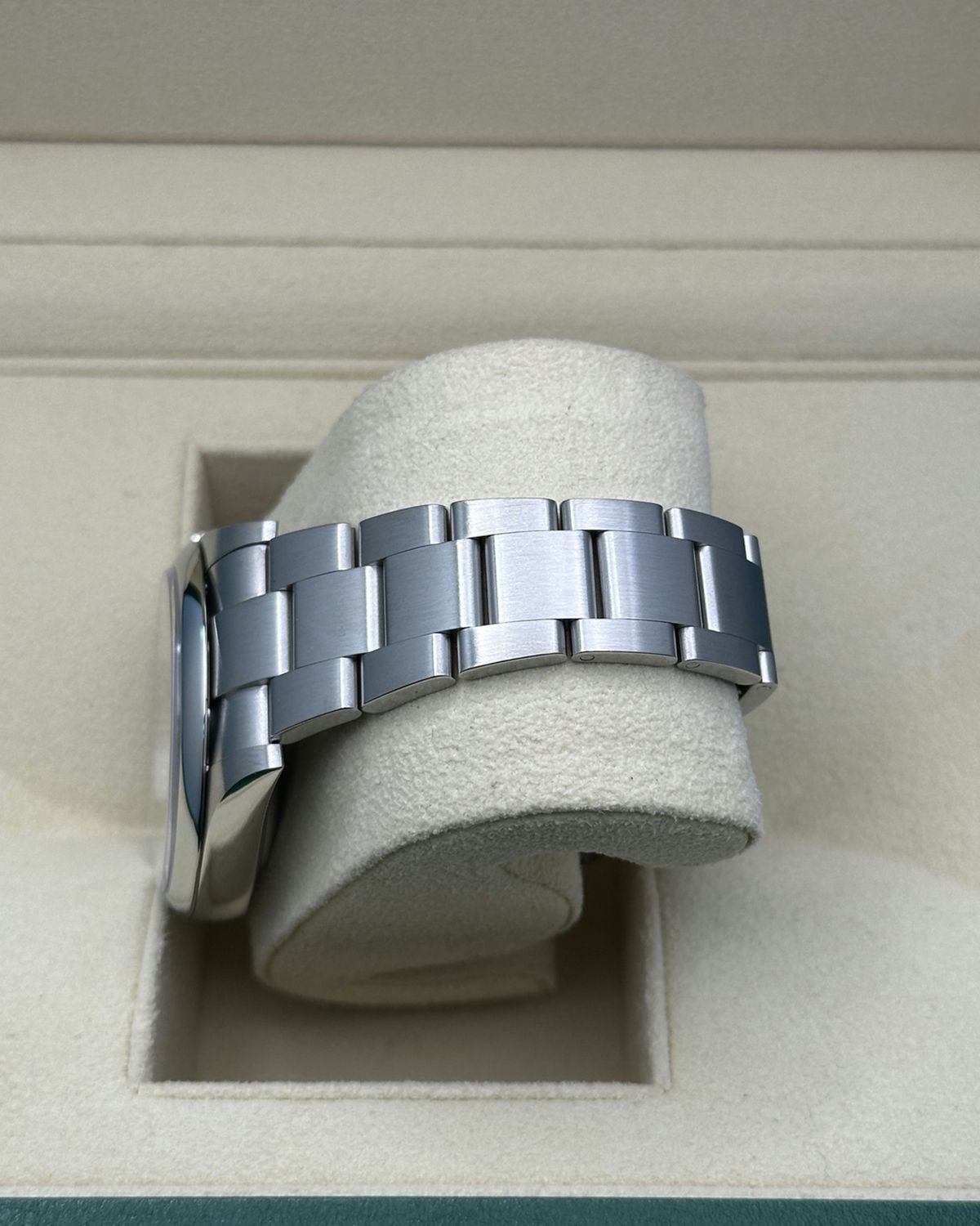 Rolex 124300