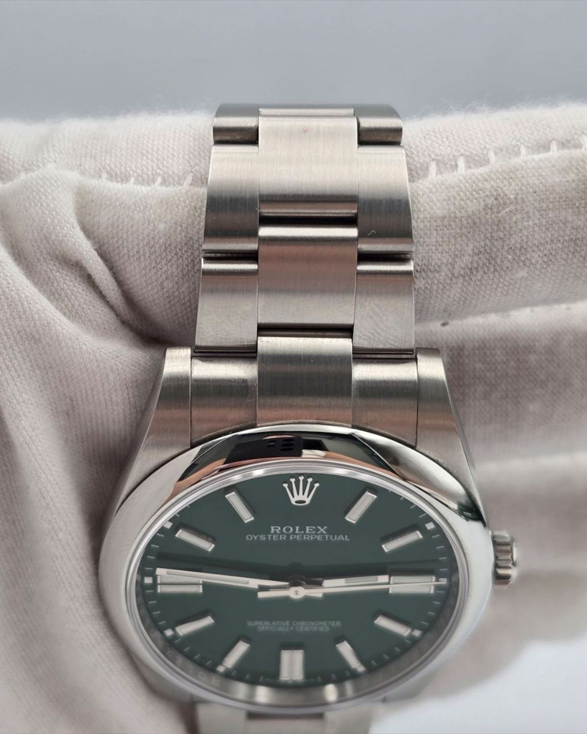 Rolex 124300